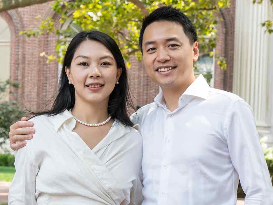 Photo of Clair Li '15SPS in front of Lewisohn Hall