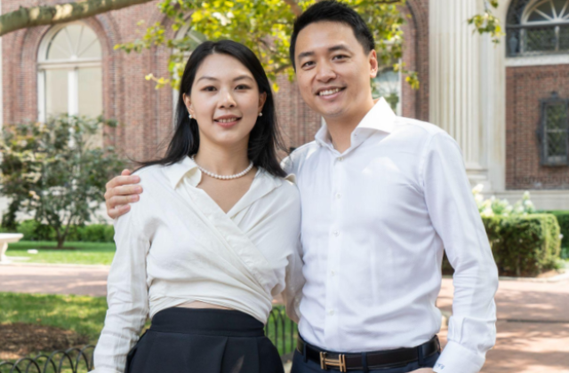Photo of Claire Li and Conan Gu on the Morningside campus